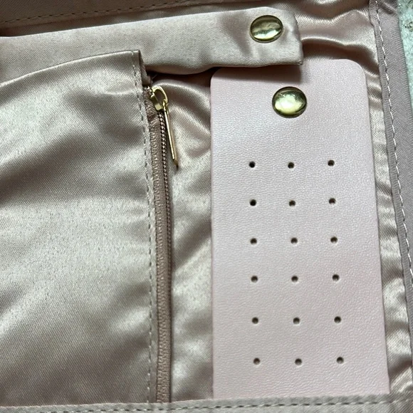 Quilted Pink Women's jewelry travel case - Picture 3 of 4